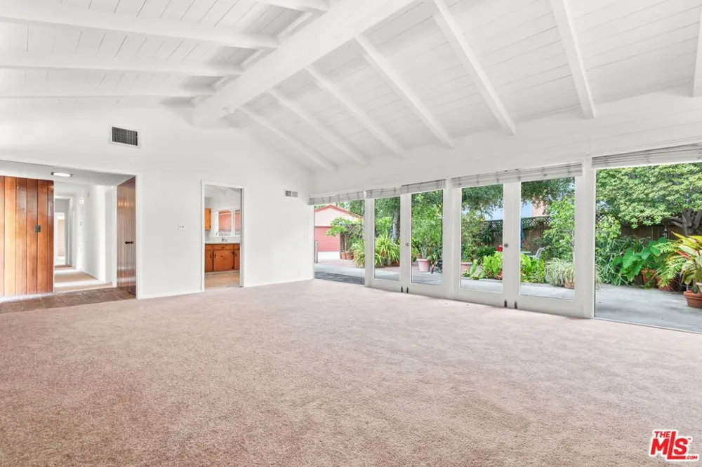 1641 Morada Place Altadena, CA 91001
