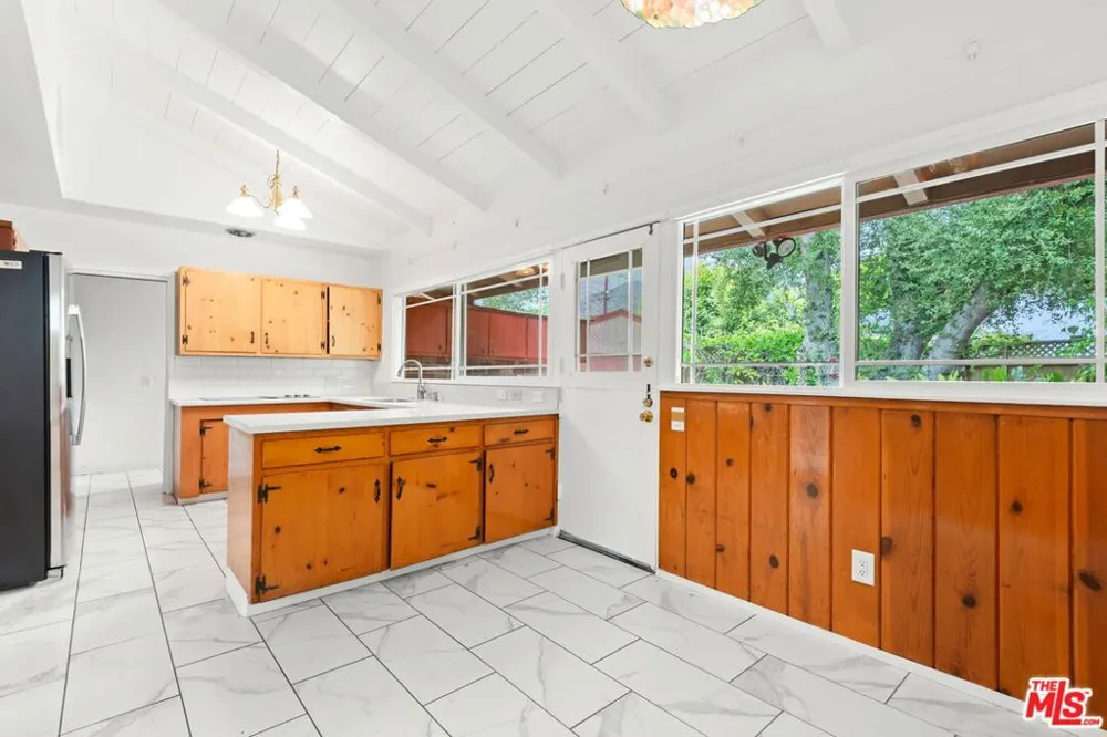 1641 Morada Place Altadena, CA 91001
