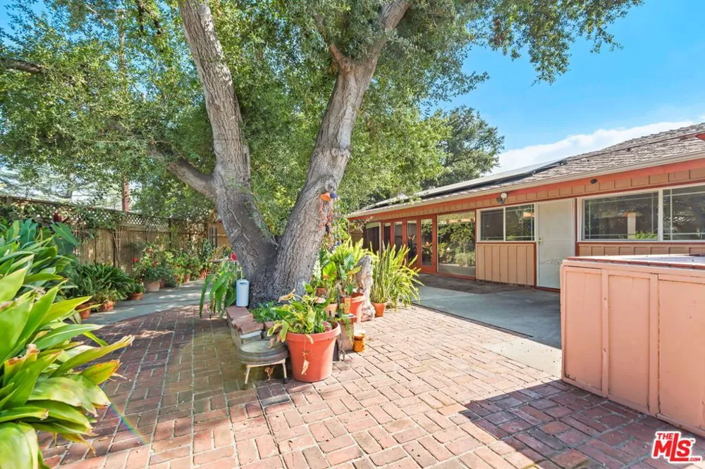 1641 Morada Place Altadena, CA 91001