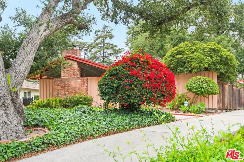 1641 Morada Place Altadena, CA 91001