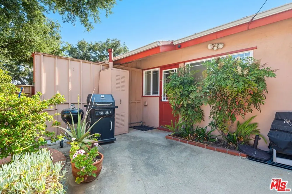 1641 Morada Place Altadena, CA 91001