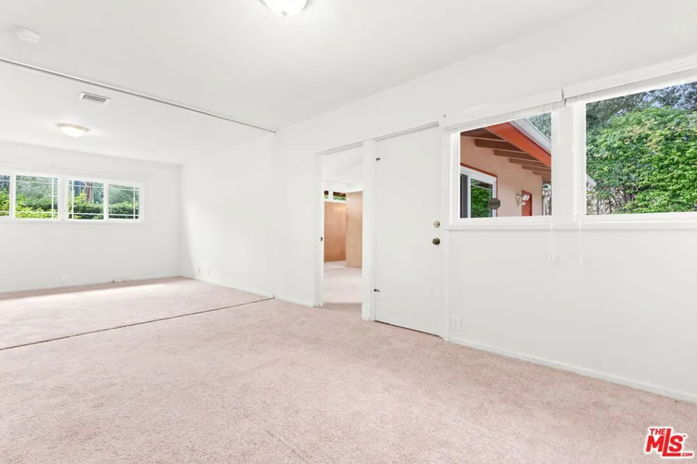 1641 Morada Place Altadena, CA 91001