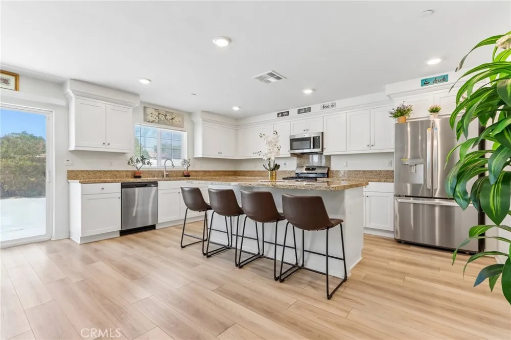 5160 Rowel Street Hemet, CA 92545