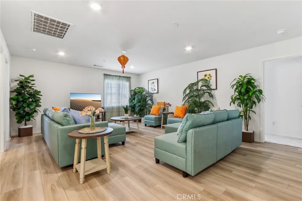 5160 Rowel Street Hemet, CA 92545