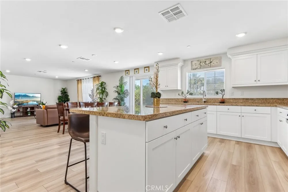 5160 Rowel Street Hemet, CA 92545