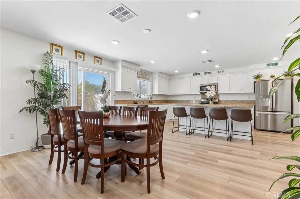 5160 Rowel Street Hemet, CA 92545