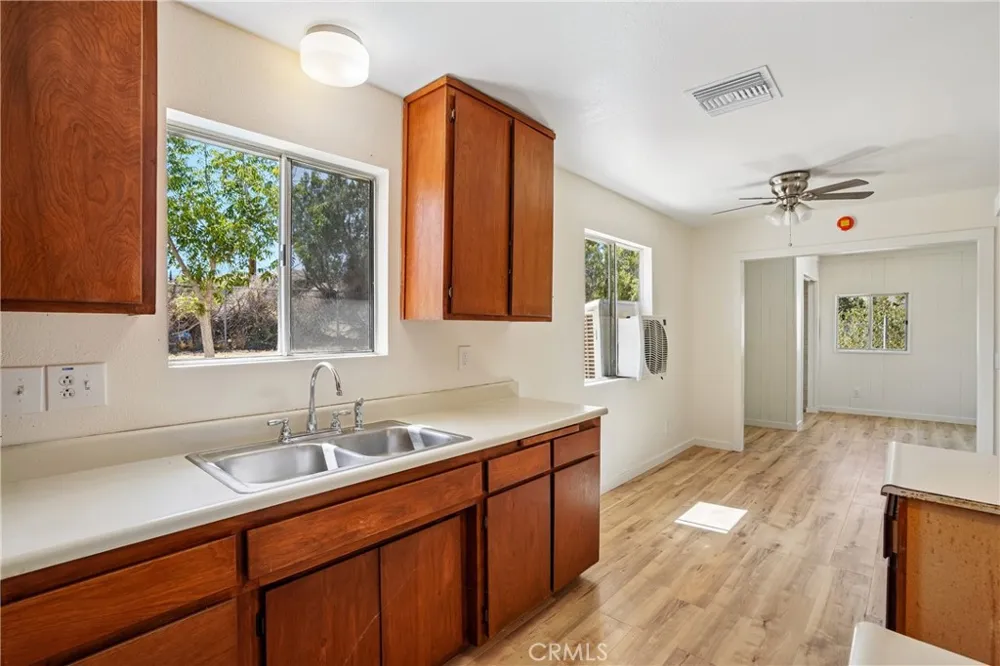 11618 Rosewood Avenue Morongo Valley, CA 92256