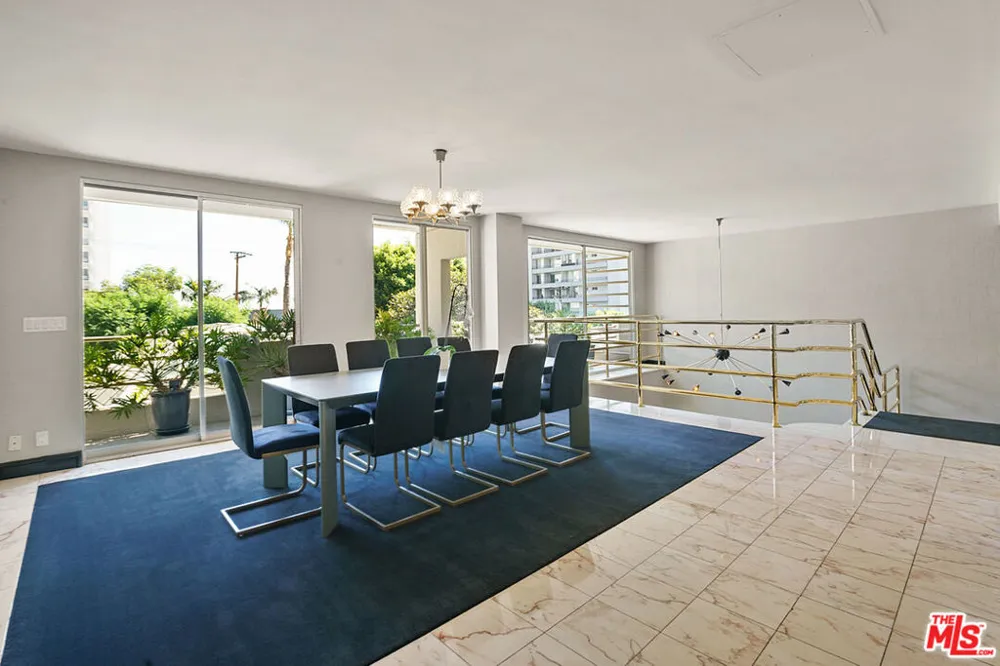 1131 Alta Loma Road #115 West Hollywood, CA 90069