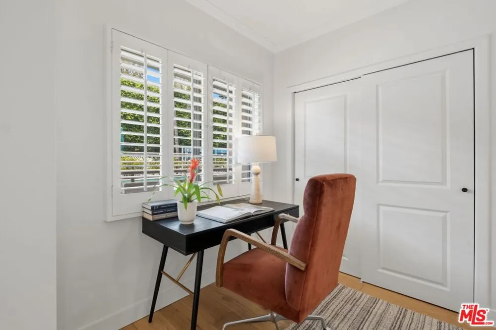 1131 Alta Loma Road #115 West Hollywood, CA 90069