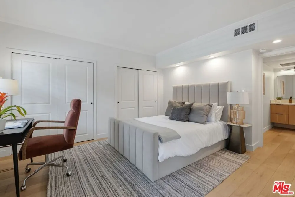 1131 Alta Loma Road #115 West Hollywood, CA 90069