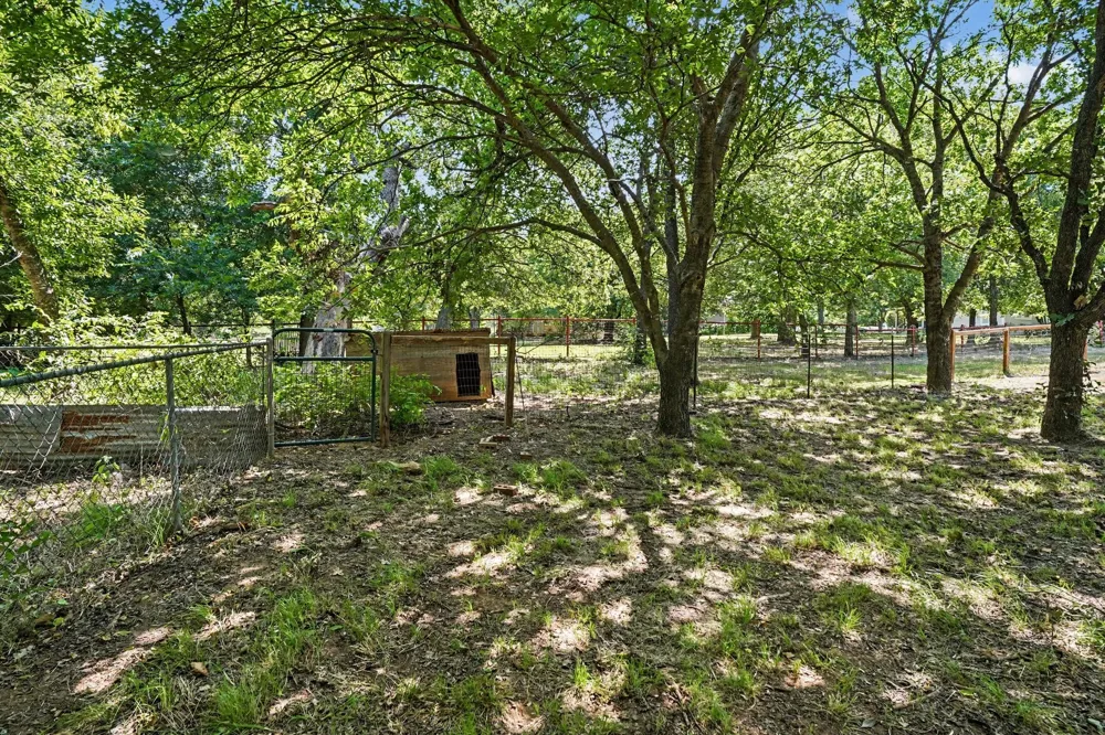 4225 Fm 2415 Coyote Flats, TX 76009