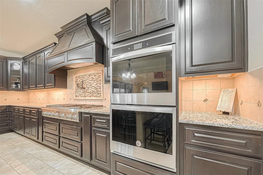 127 Bridgewater Onalaska, TX 77360
