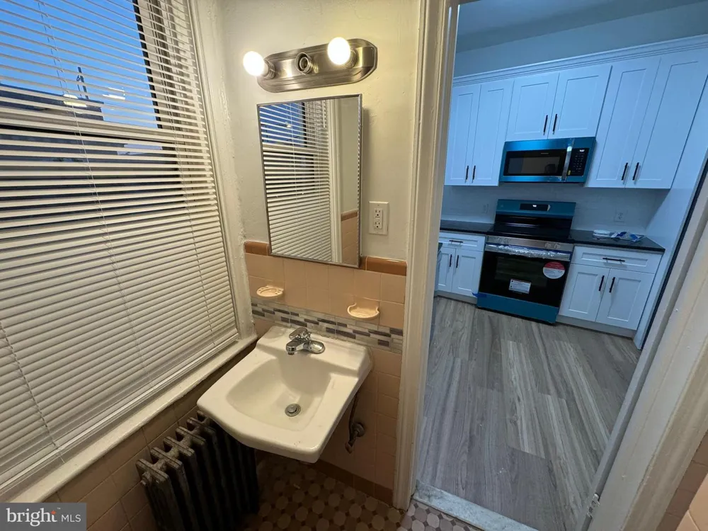 1 MAIN STREET #2R Ambler, PA 19002