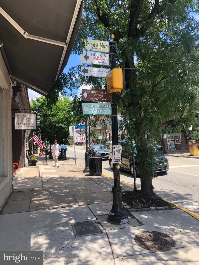 1 MAIN STREET #2R Ambler, PA 19002