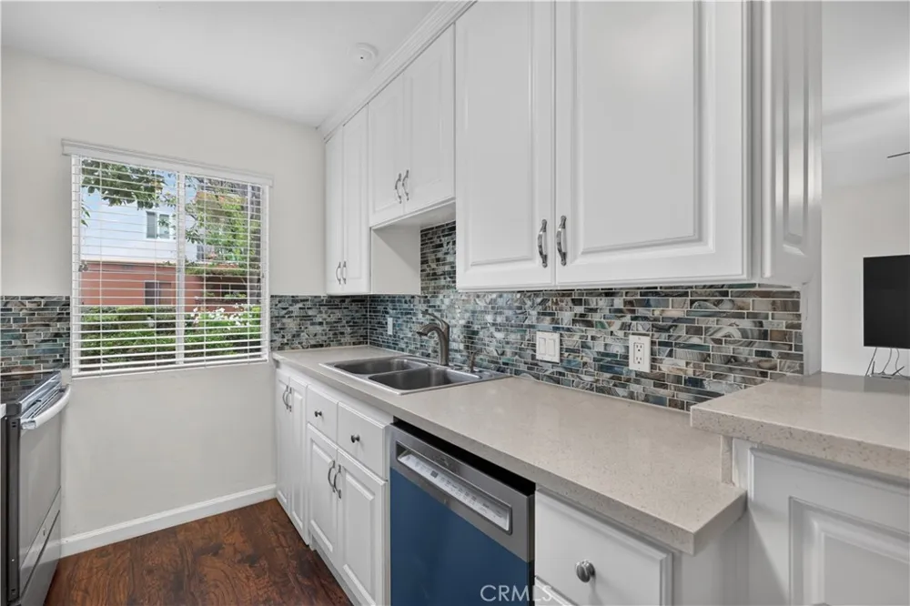 400 Acacia Avenue #B17 Fullerton, CA 92831