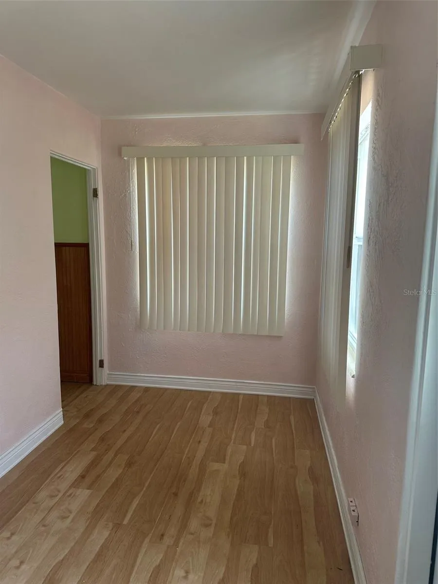 4142 6TH AVENUE St Petersburg, FL 33713