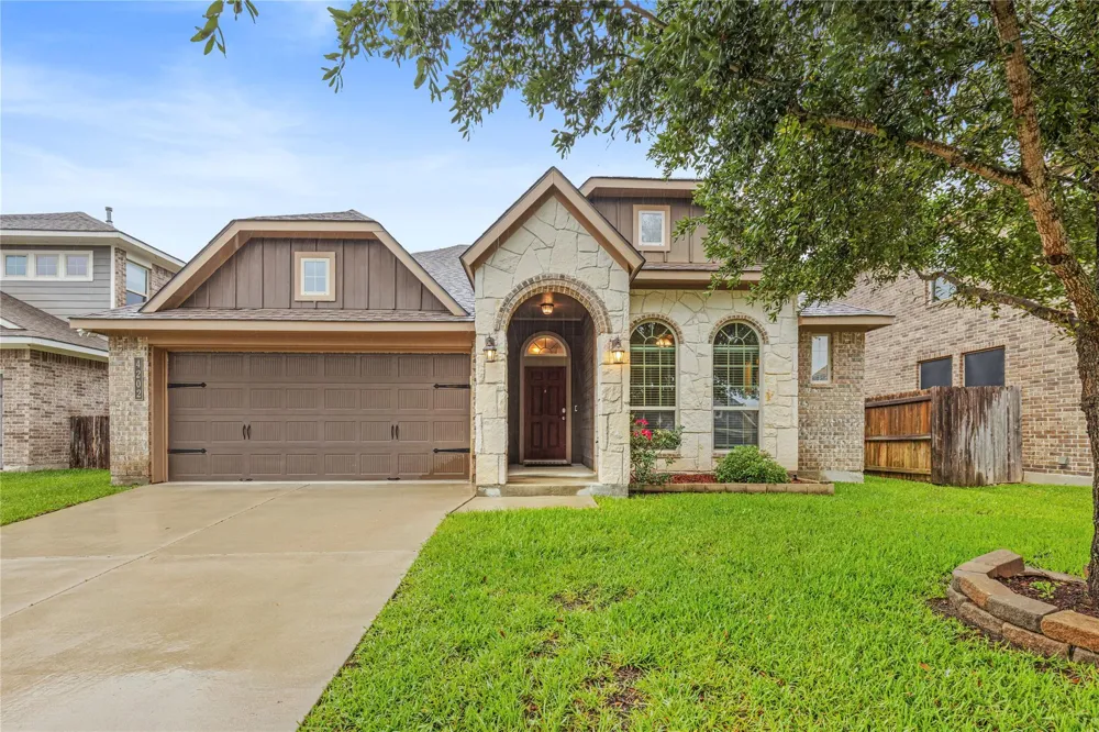 4202 Shallow Creek Court College Station, TX 77845