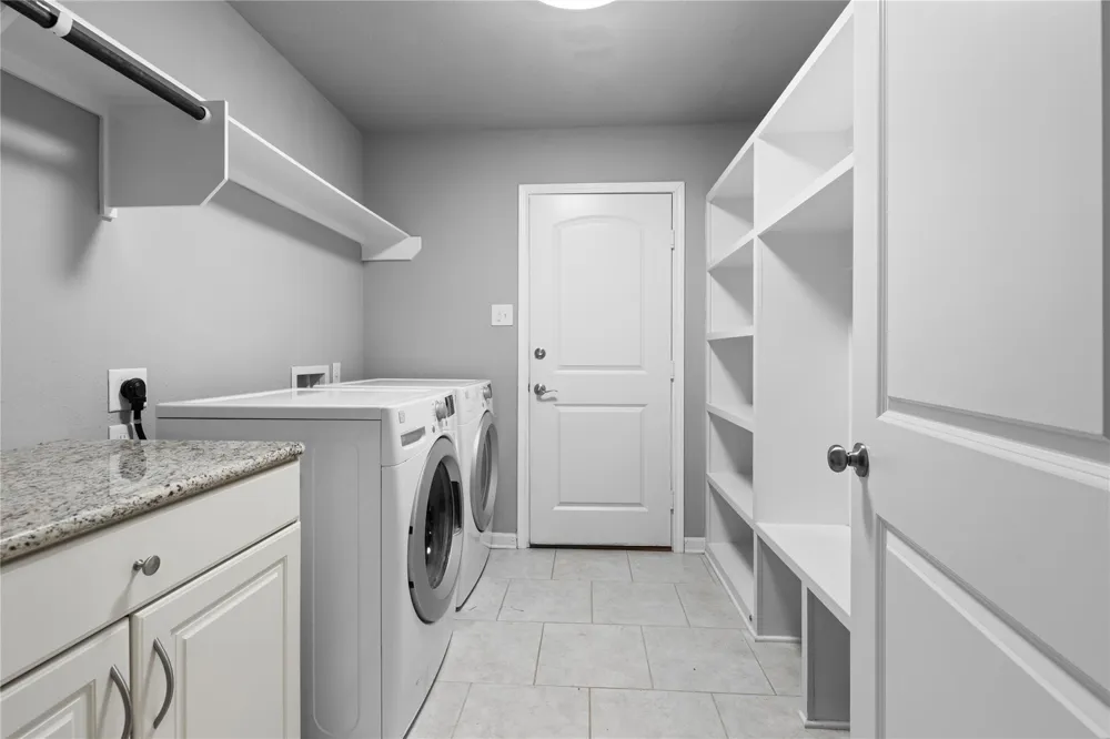 4202 Shallow Creek Court College Station, TX 77845