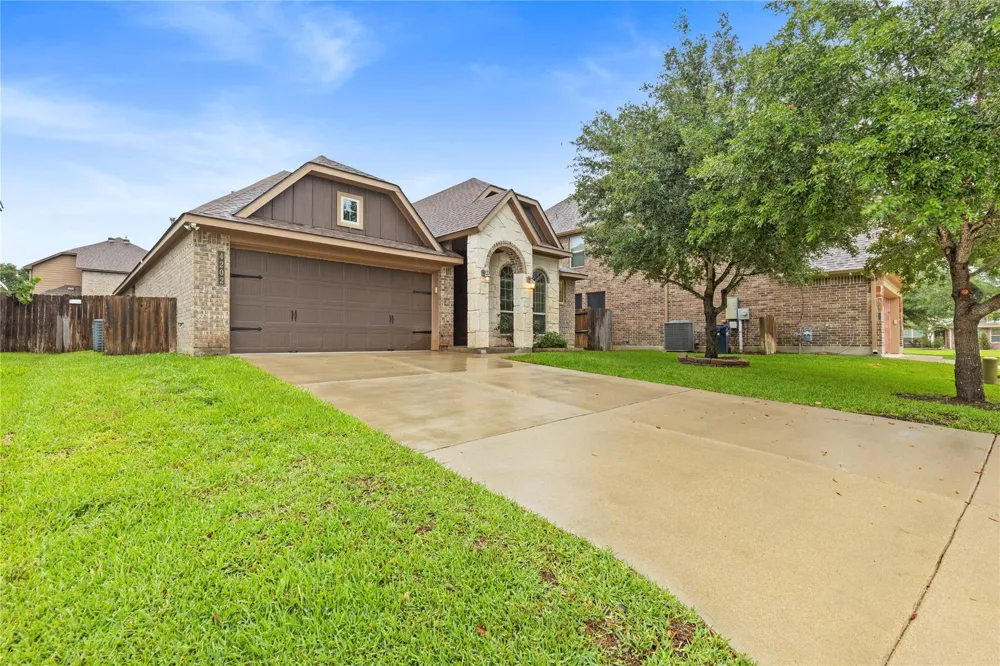 4202 Shallow Creek Court College Station, TX 77845