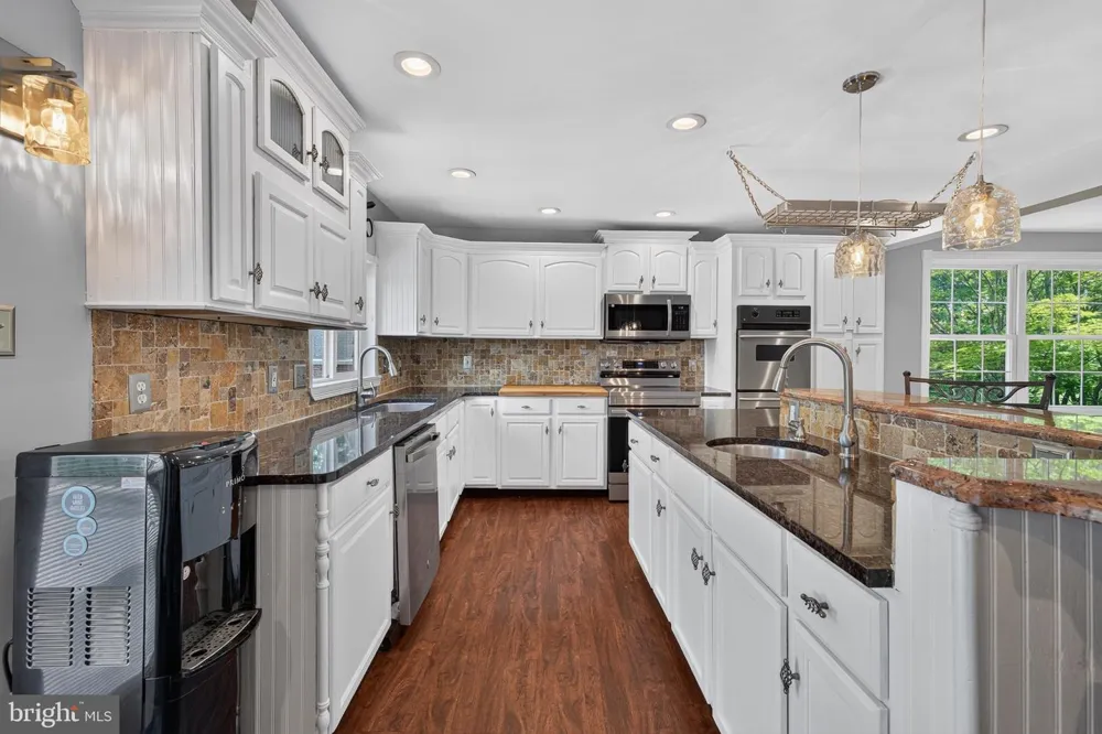 320 BARNESTON ROAD Glenmoore, PA 19343