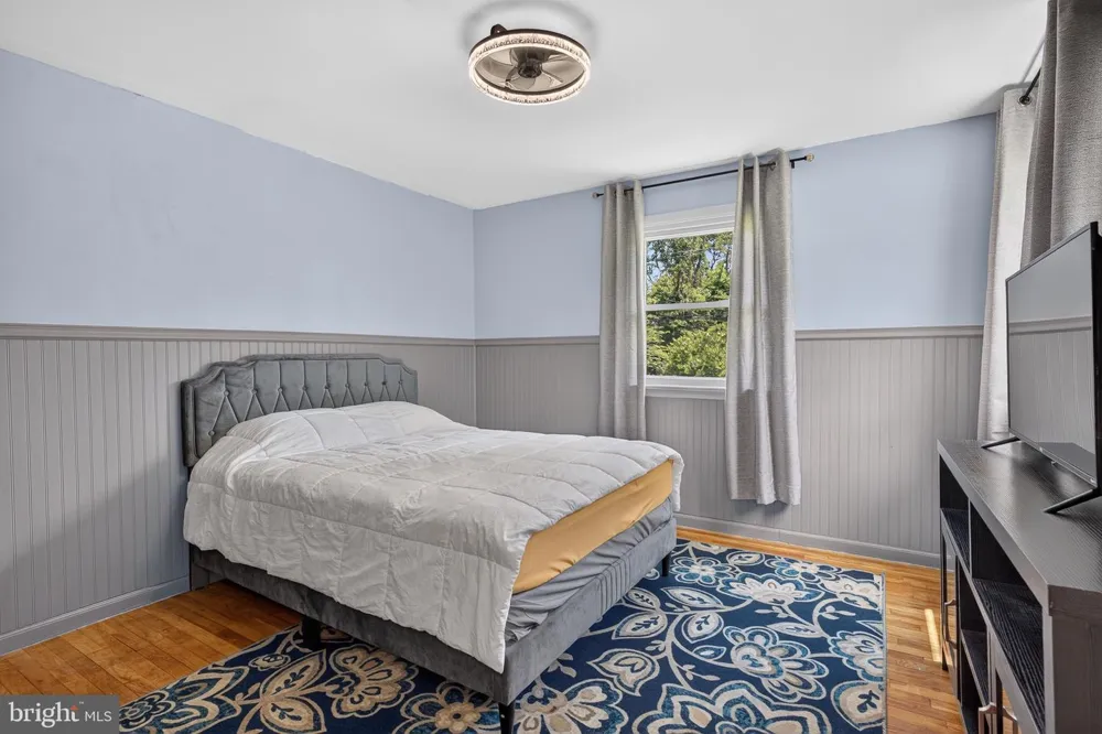 320 BARNESTON ROAD Glenmoore, PA 19343