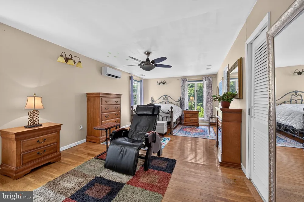 320 BARNESTON ROAD Glenmoore, PA 19343