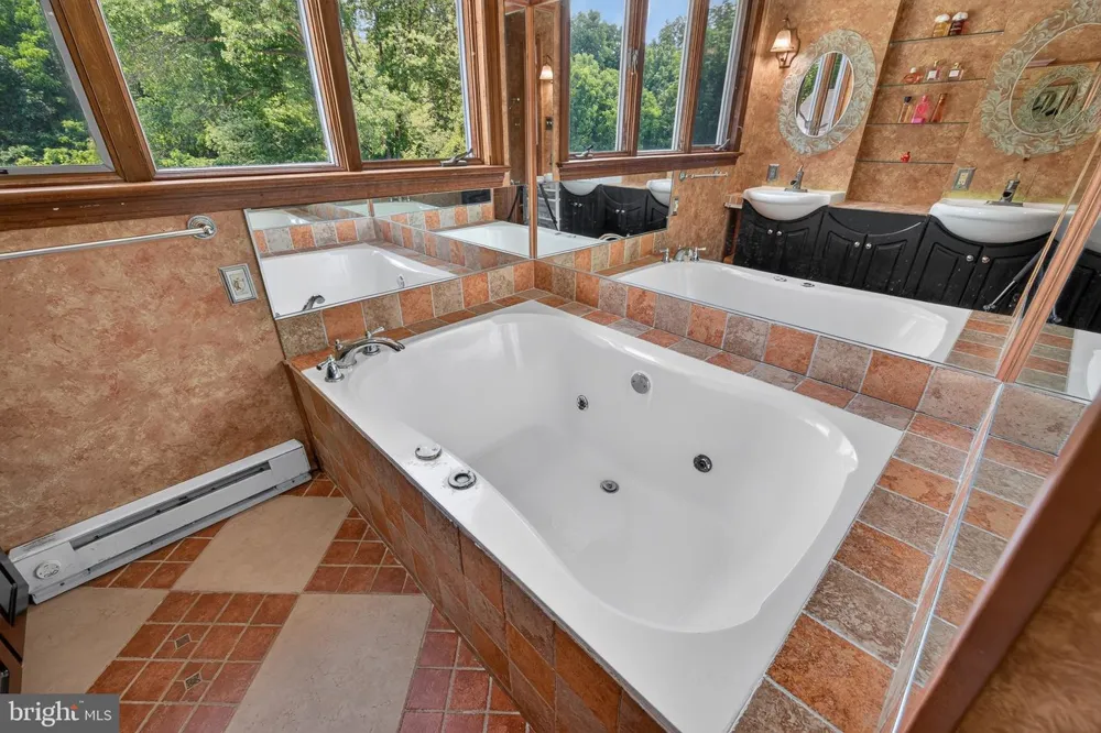 320 BARNESTON ROAD Glenmoore, PA 19343