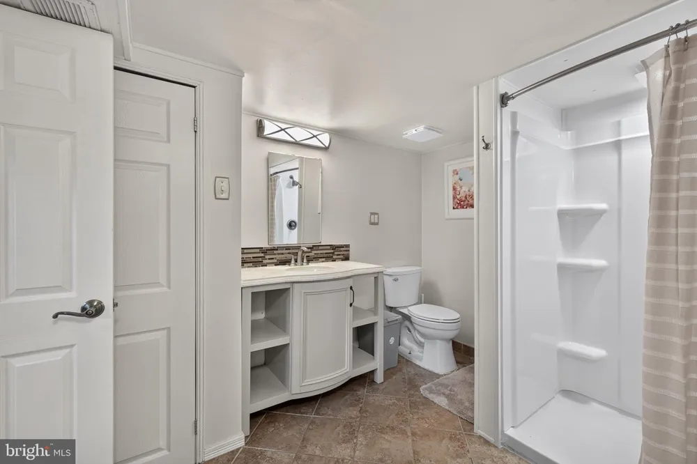 320 BARNESTON ROAD Glenmoore, PA 19343