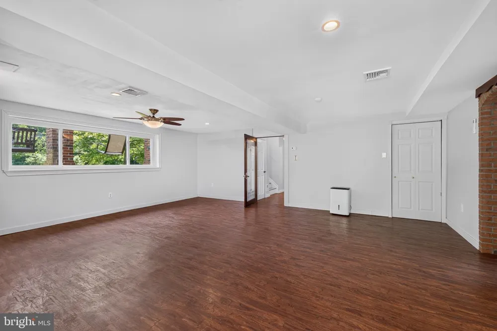 320 BARNESTON ROAD Glenmoore, PA 19343