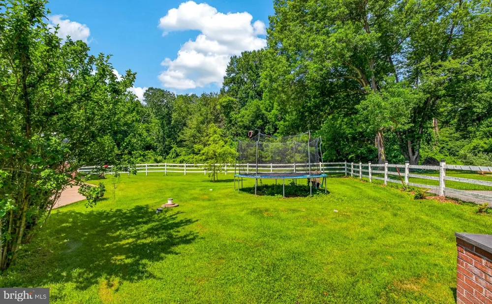 320 BARNESTON ROAD Glenmoore, PA 19343