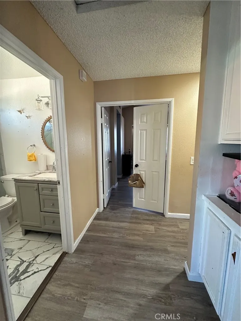 5147 Moonraker Palmdale, CA 93552