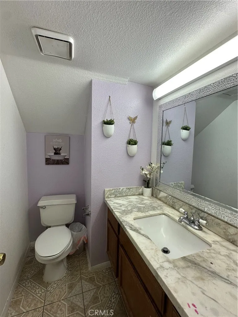 5147 Moonraker Palmdale, CA 93552