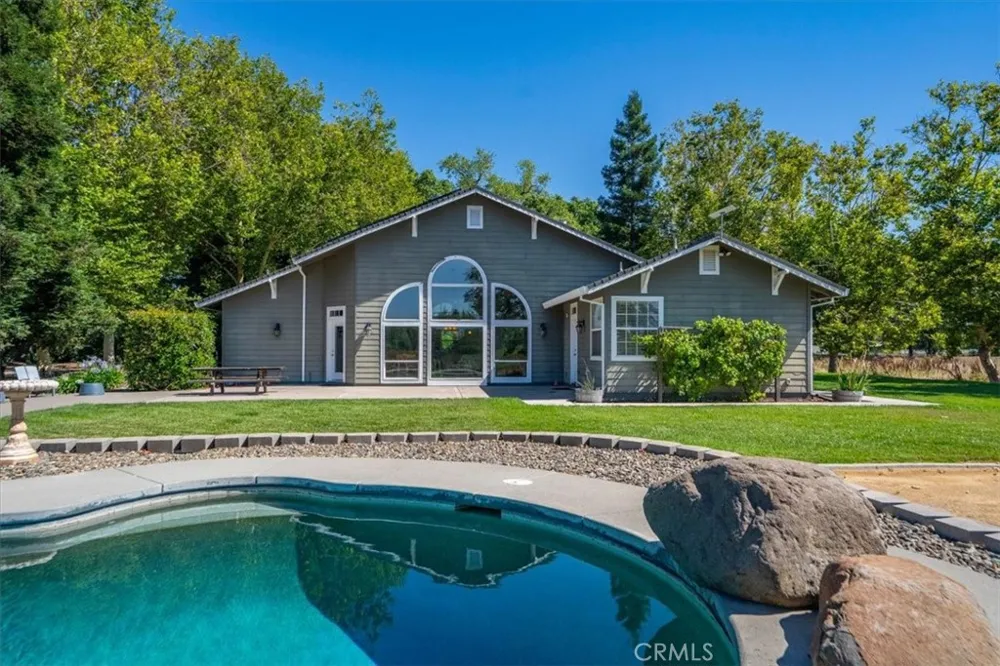 10975 Shasta Boulevard Los Molinos, CA 96055