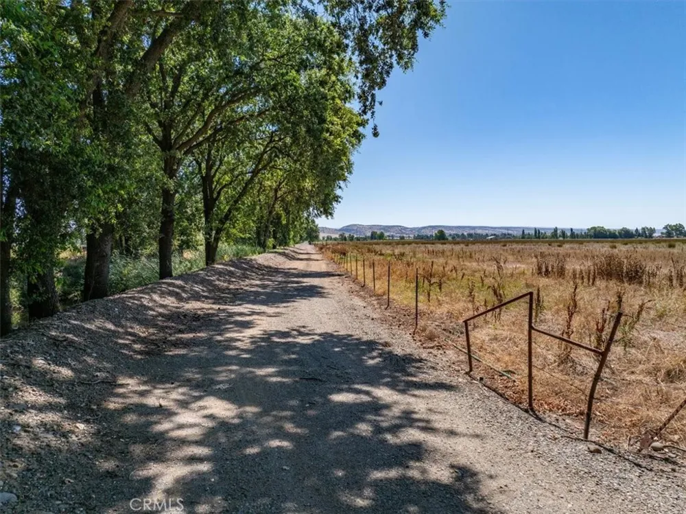 10975 Shasta Boulevard Los Molinos, CA 96055