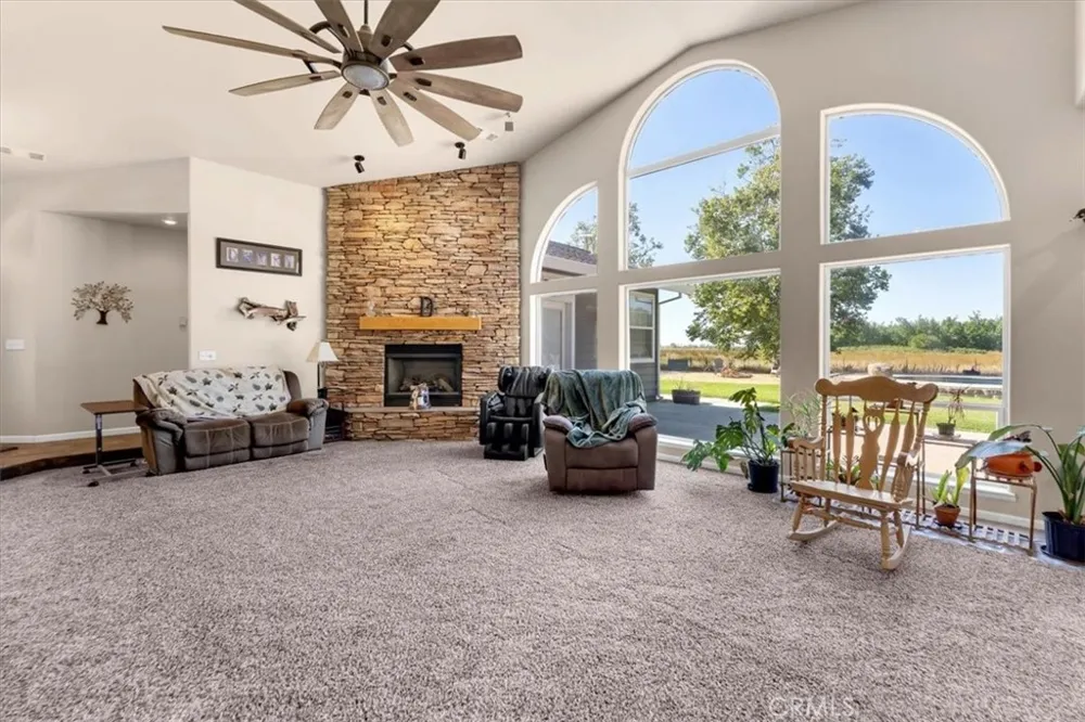 10975 Shasta Boulevard Los Molinos, CA 96055