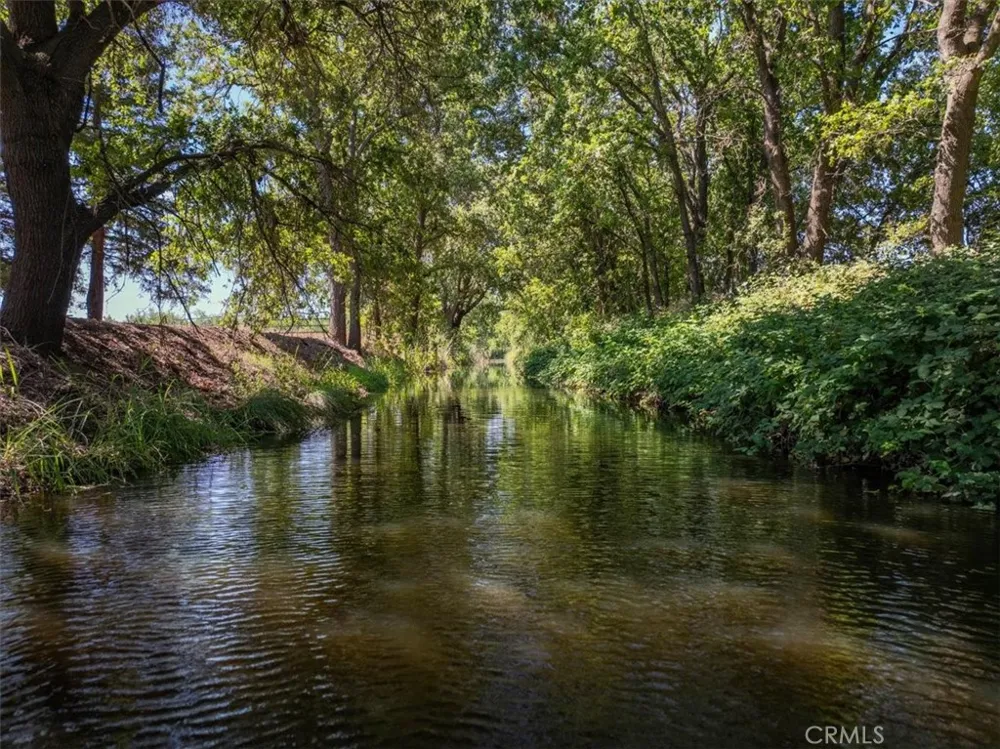 10975 Shasta Boulevard Los Molinos, CA 96055