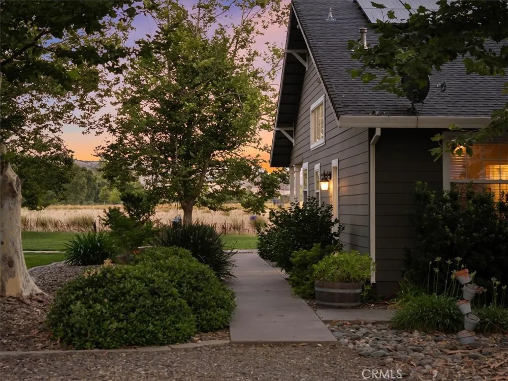 10975 Shasta Boulevard Los Molinos, CA 96055