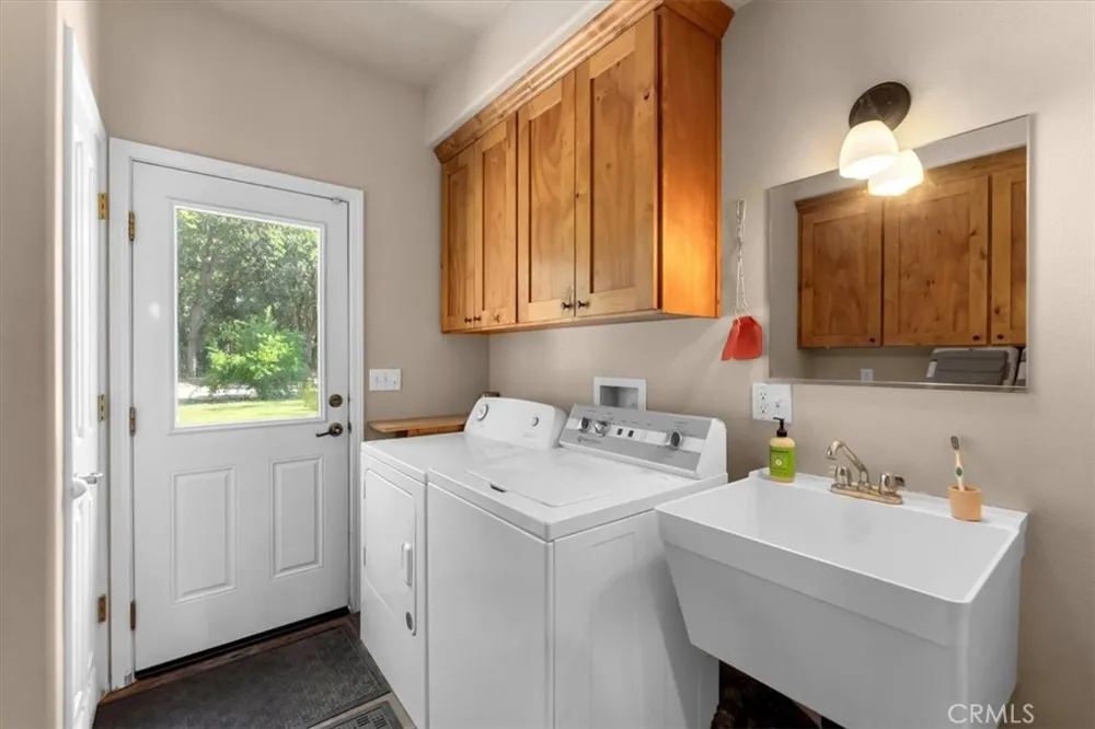 10975 Shasta Boulevard Los Molinos, CA 96055