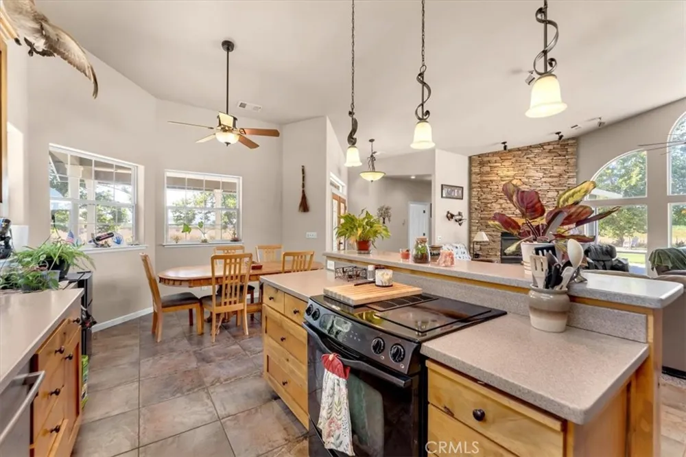 10975 Shasta Boulevard Los Molinos, CA 96055