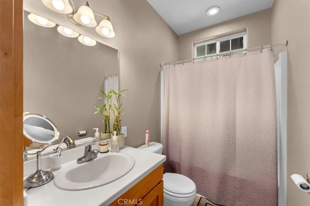10975 Shasta Boulevard Los Molinos, CA 96055