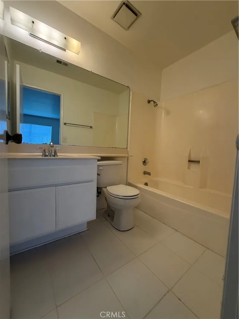 8520 Century Blvd Unit A Paramount, CA 90723