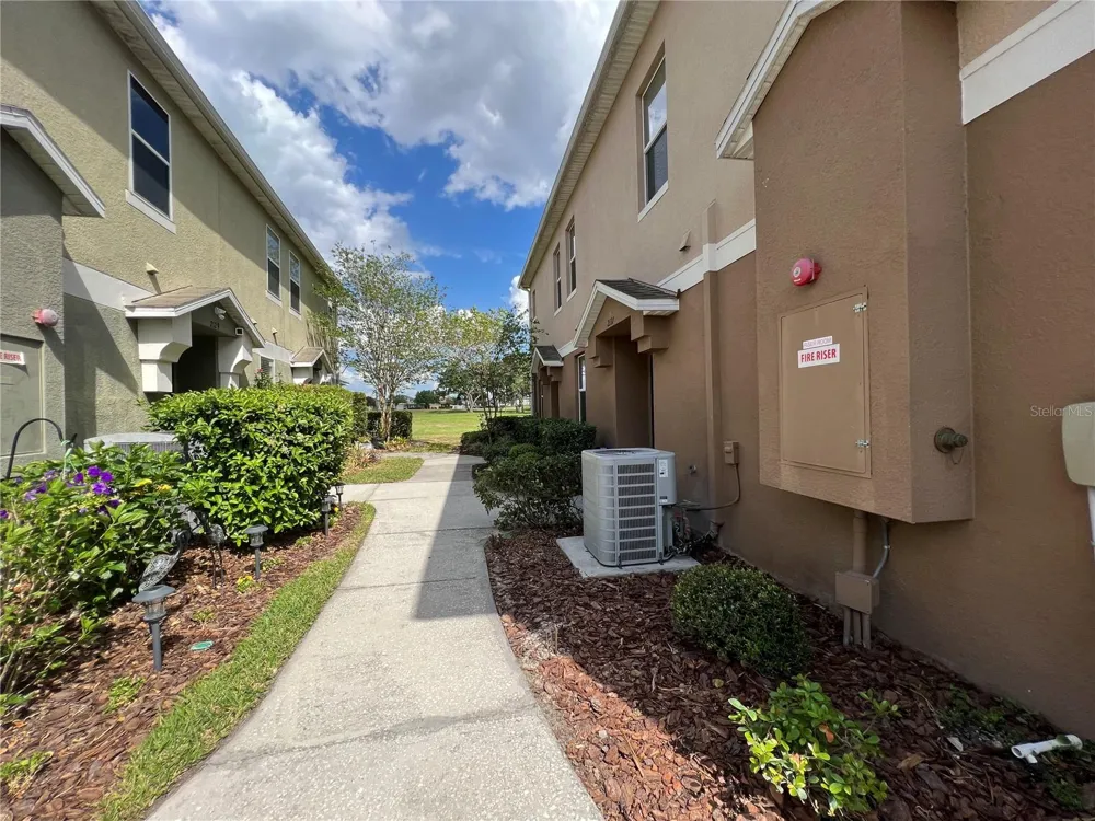 2137 BETSY ROSS LANE #2137 St Cloud, FL 34769