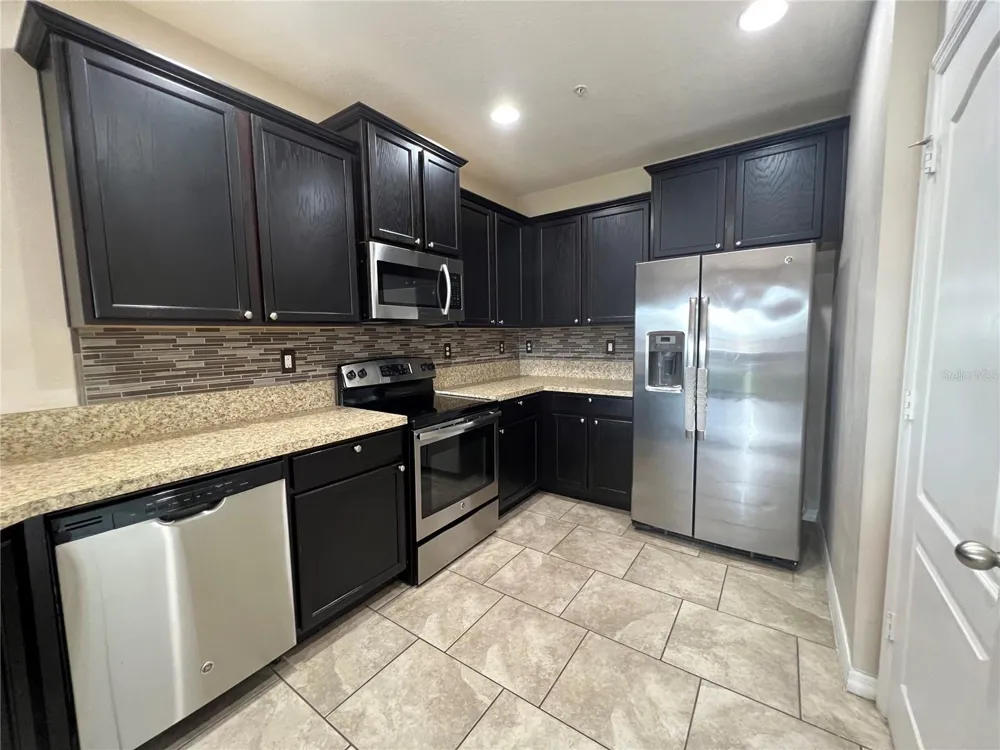 2137 BETSY ROSS LANE #2137 St Cloud, FL 34769