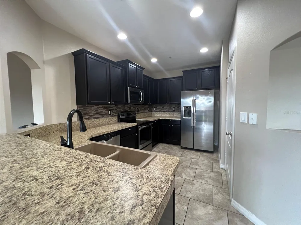 2137 BETSY ROSS LANE #2137 St Cloud, FL 34769