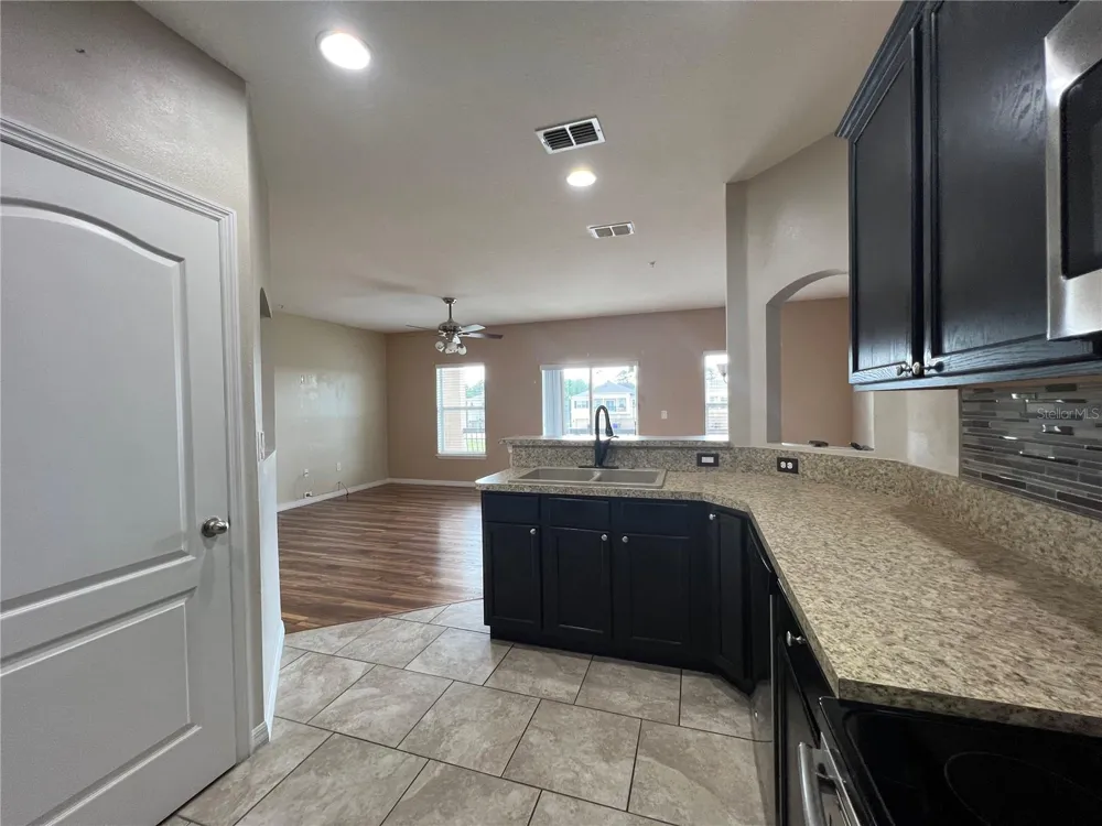 2137 BETSY ROSS LANE #2137 St Cloud, FL 34769