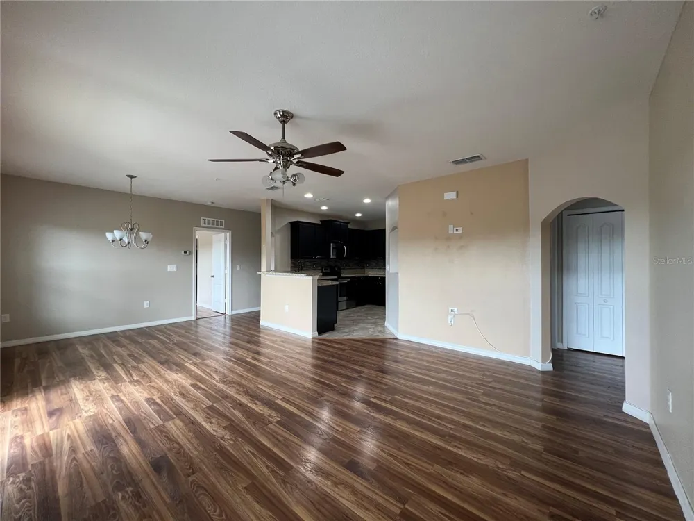 2137 BETSY ROSS LANE #2137 St Cloud, FL 34769