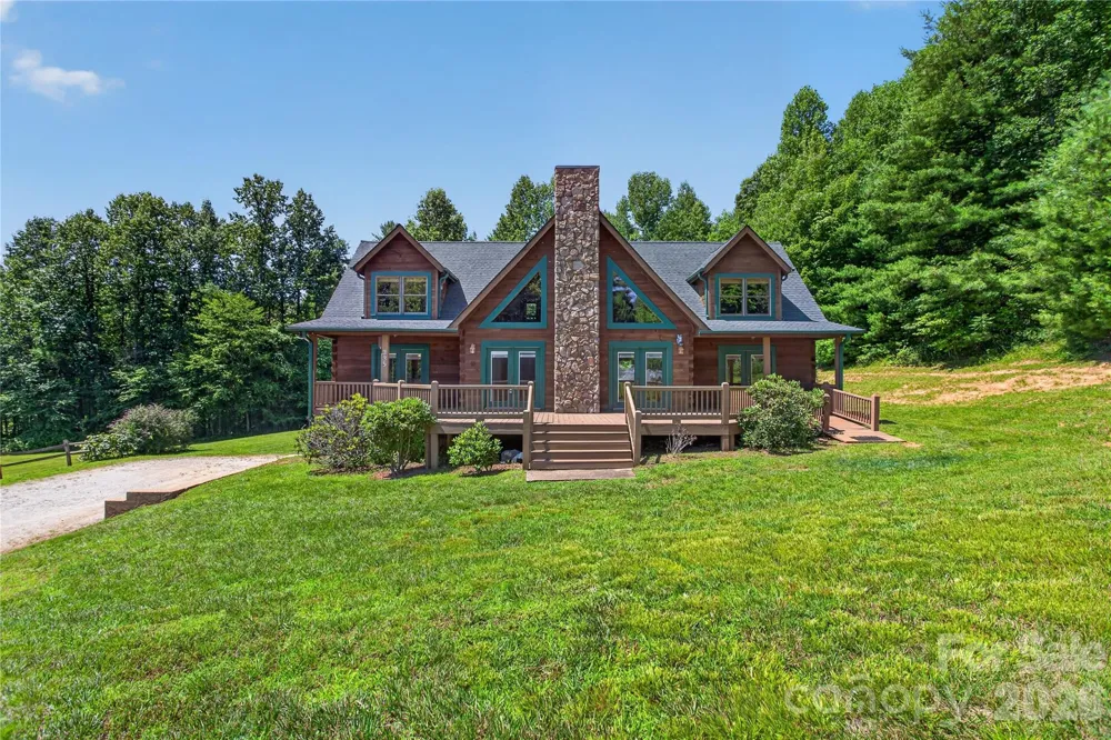 335 Whites Lake Boulevard Saluda, NC 28773