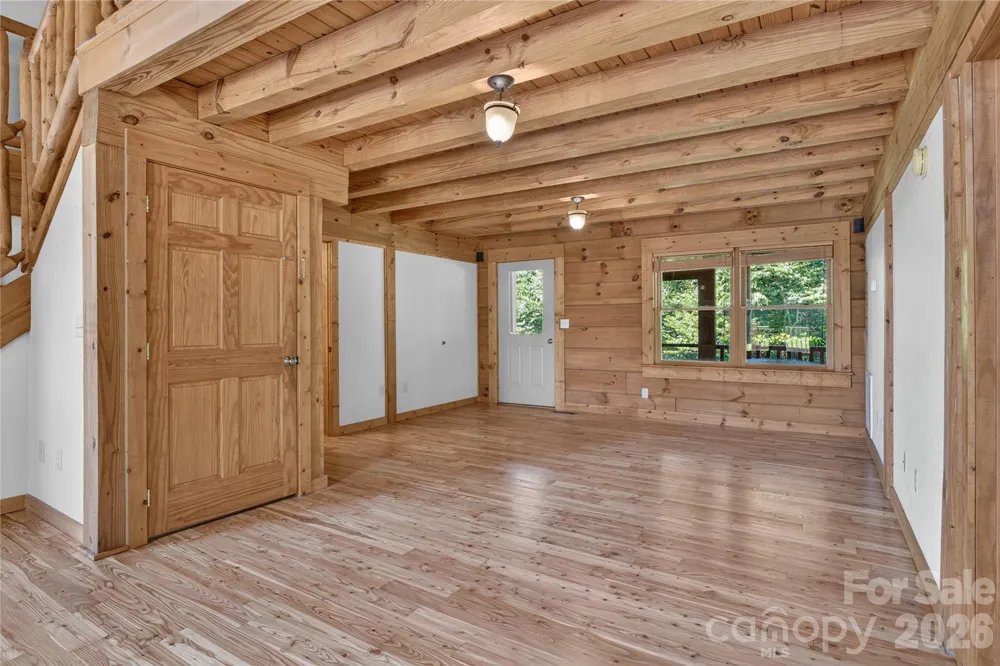 335 Whites Lake Boulevard Saluda, NC 28773