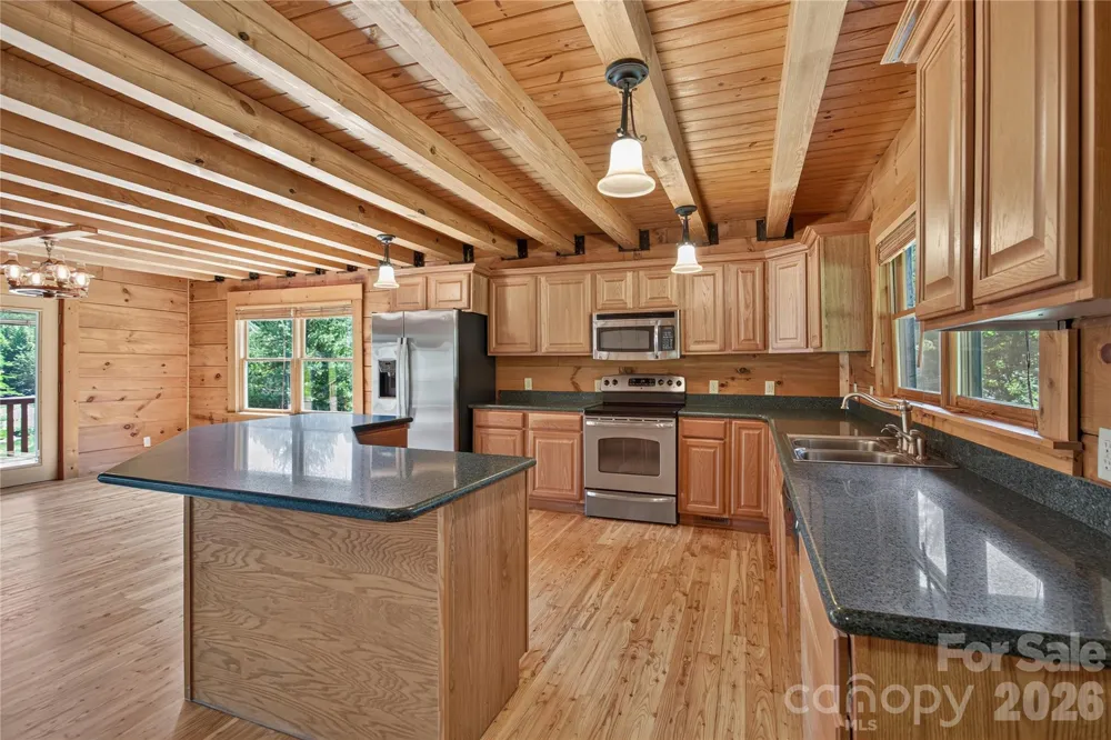 335 Whites Lake Boulevard Saluda, NC 28773