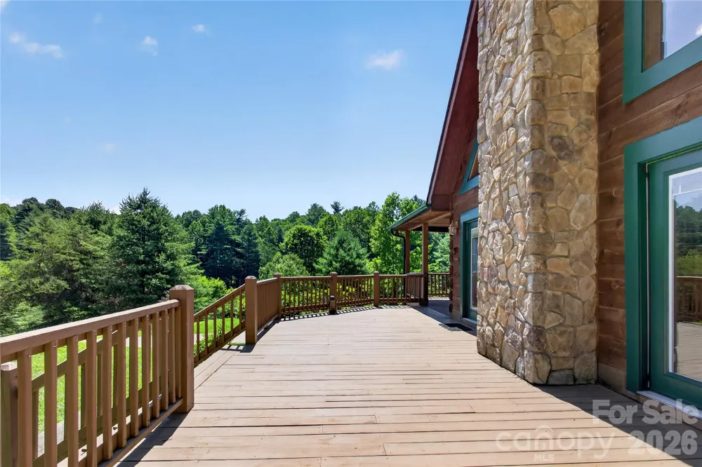335 Whites Lake Boulevard Saluda, NC 28773